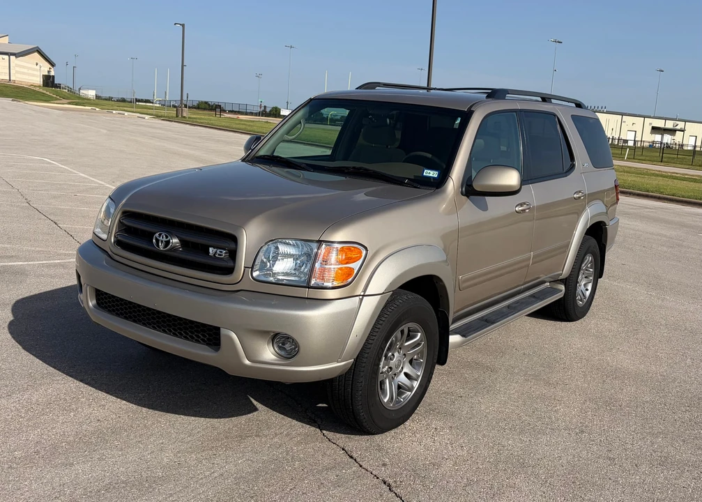 2004 Toyota Sequoia 1st Gen - Image 2 of 31