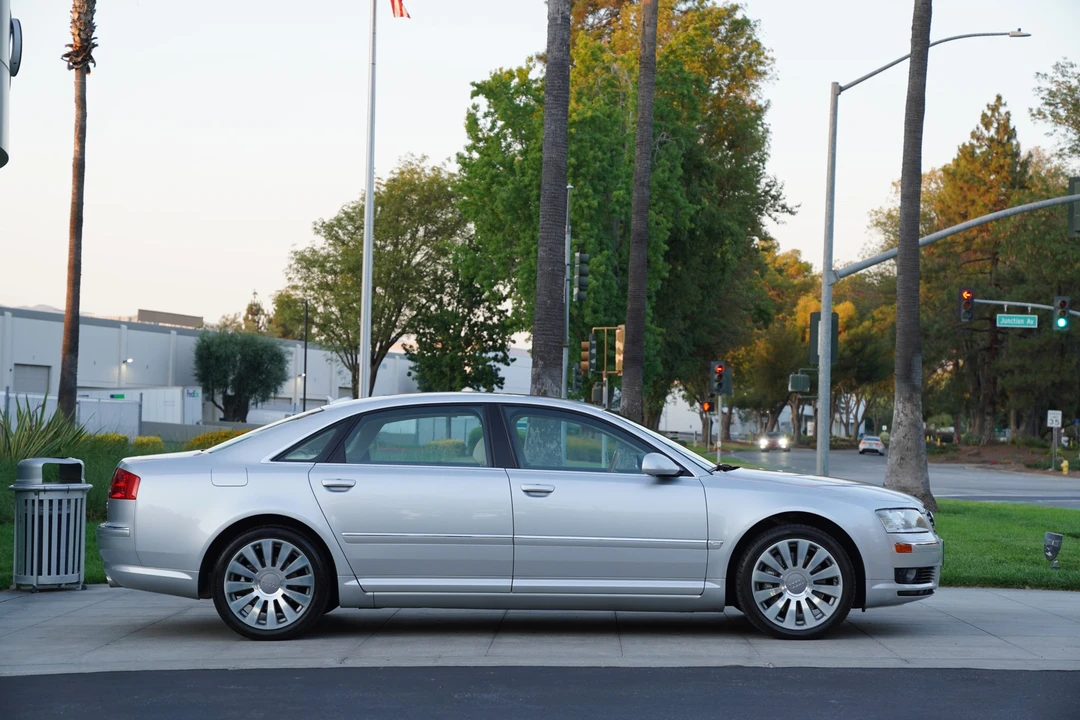 2005 Audi D3 A8 - Image 12 of 31