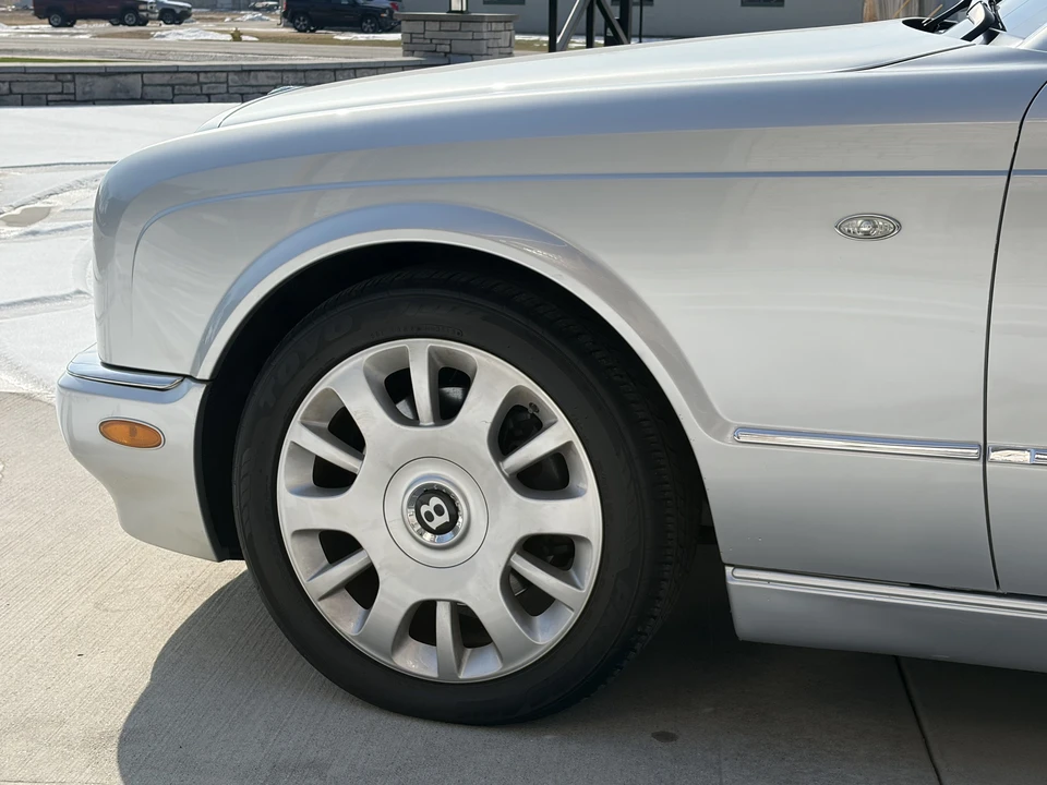 2005 Bentley Arnage R & RL - Image 22 of 31