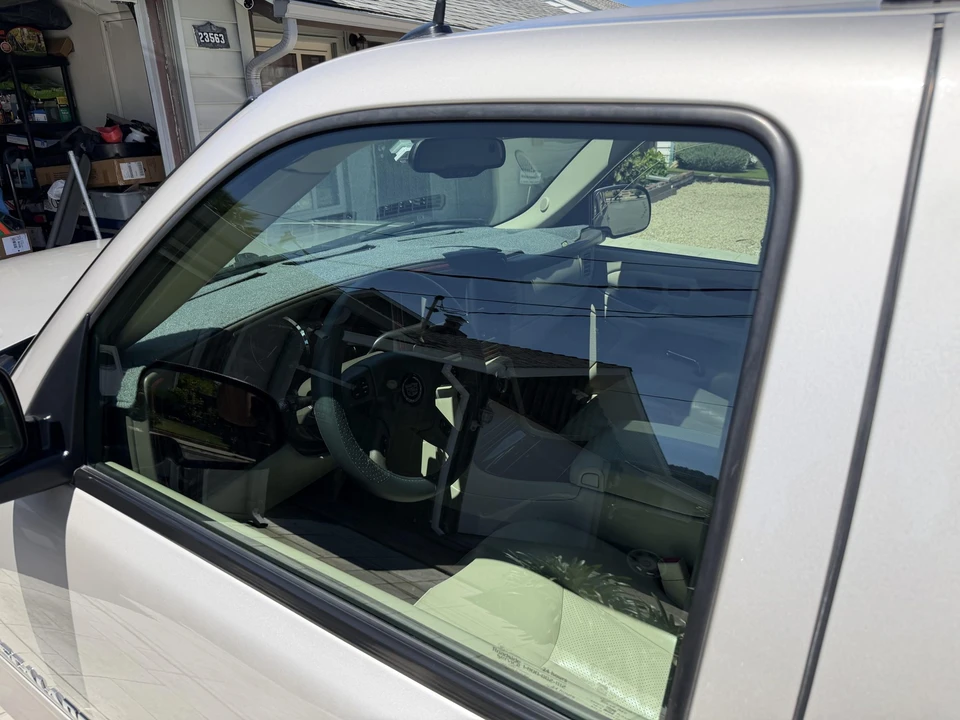 2005 Cadillac Escalade & EXT 2nd Gen - Image 26 of 31