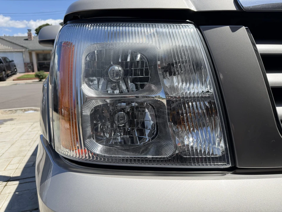 2005 Cadillac Escalade & EXT 2nd Gen - Image 9 of 31