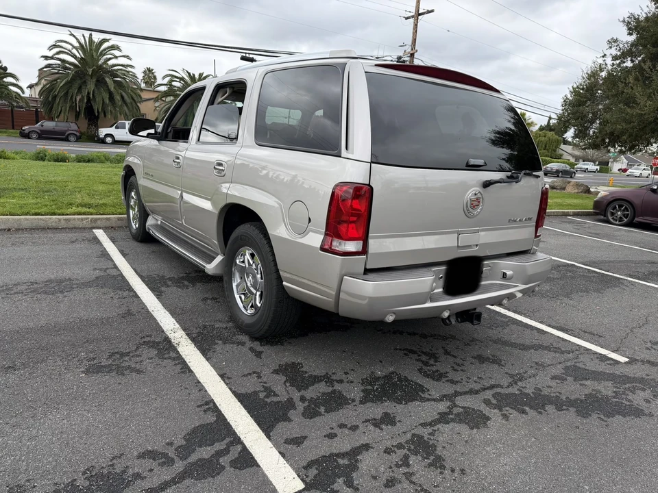 2005 Cadillac Escalade & EXT 2nd Gen - Image 5 of 31