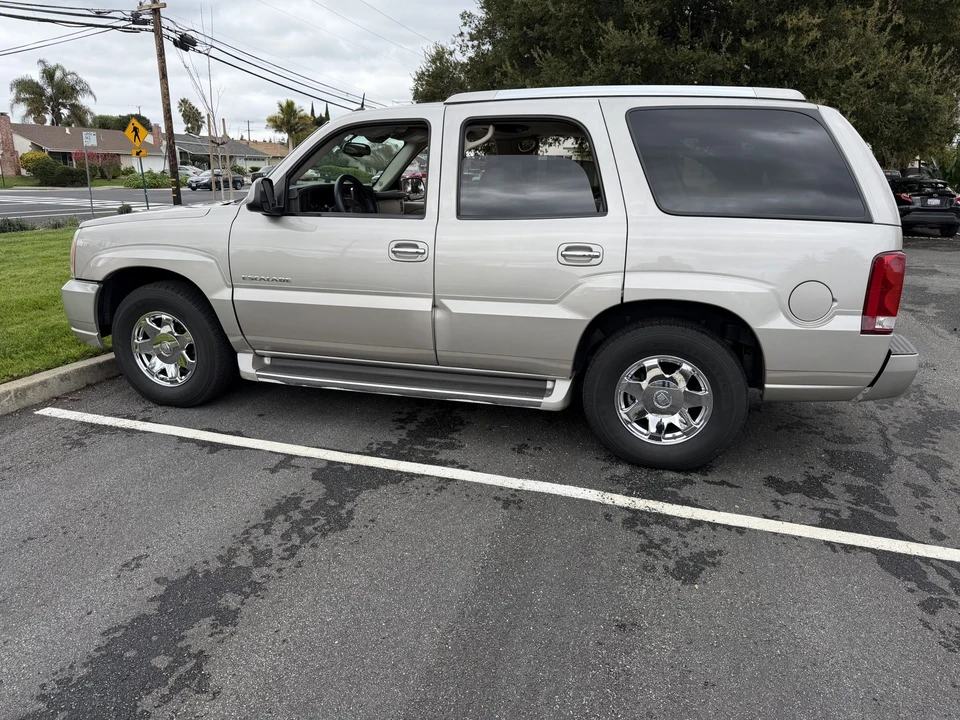 2005 Cadillac Escalade & EXT 2nd Gen - Image 6 of 31