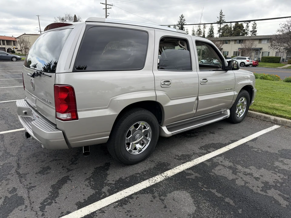 2005 Cadillac Escalade & EXT 2nd Gen - Image 4 of 31