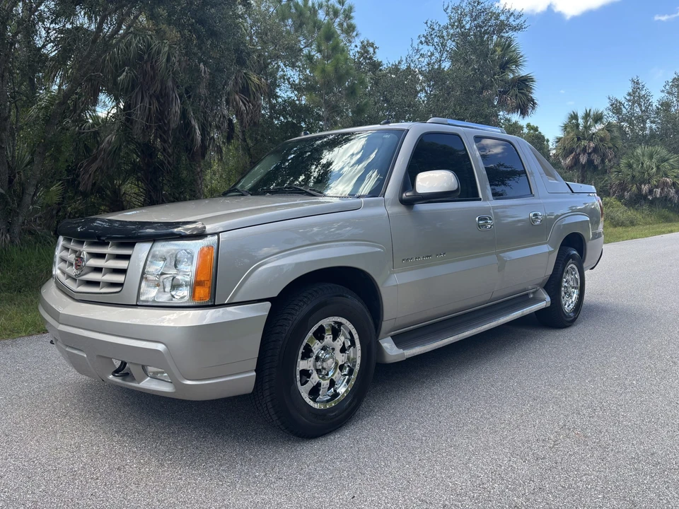 2005 Cadillac Escalade & EXT 2nd Gen - Image 2 of 31