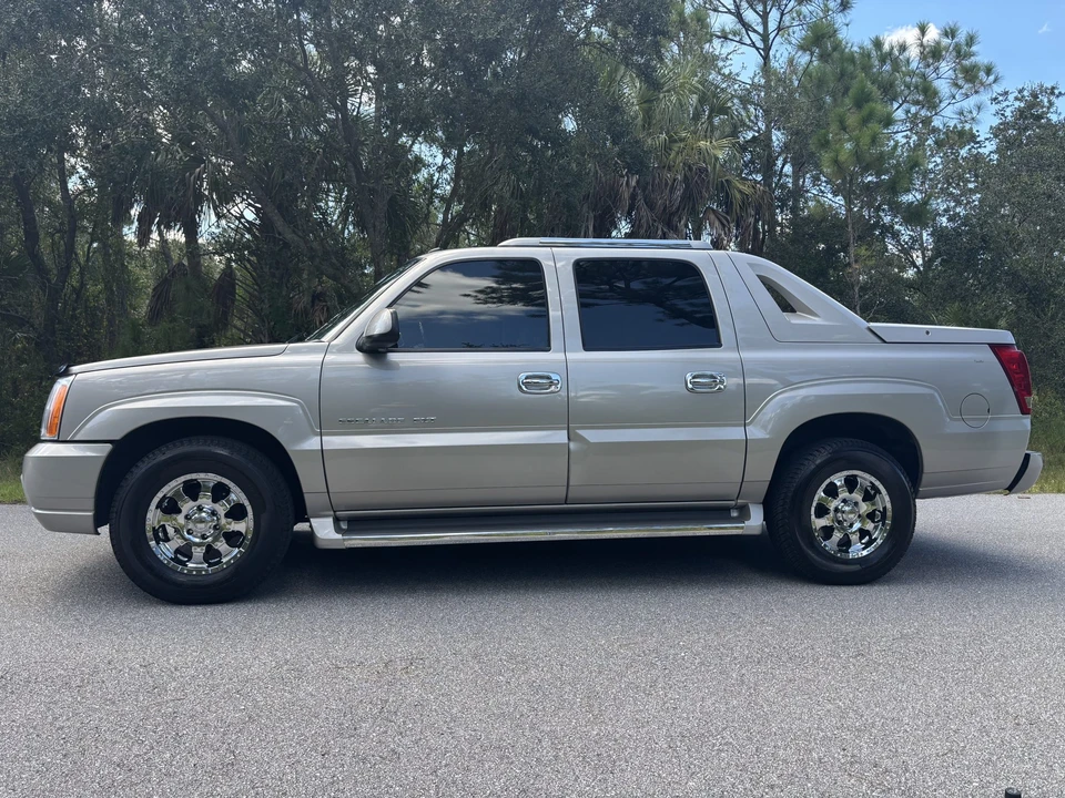 2005 Cadillac Escalade & EXT 2nd Gen - Image 9 of 31