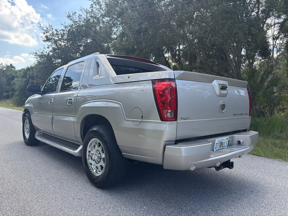 2005 Cadillac Escalade & EXT 2nd Gen - Image 8 of 31