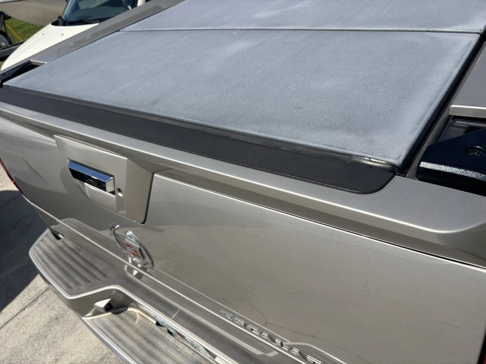 2005 Cadillac Escalade & EXT 2nd Gen - Image 29 of 31