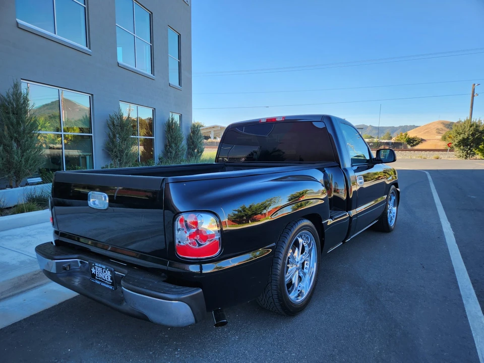2005 GMC Sierra 2nd Gen - Image 16 of 31