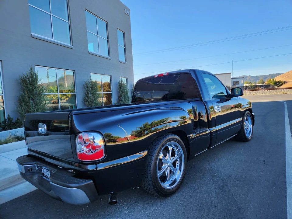 2005 GMC Sierra 2nd Gen - Image 17 of 31