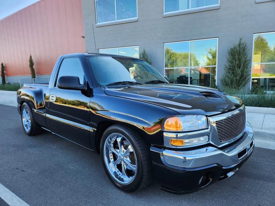 2005 GMC Sierra 2nd Gen - Image 24 of 31