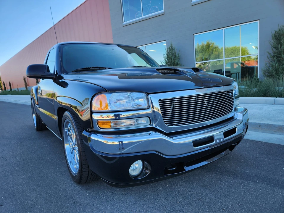 2005 GMC Sierra 2nd Gen - Image 25 of 31