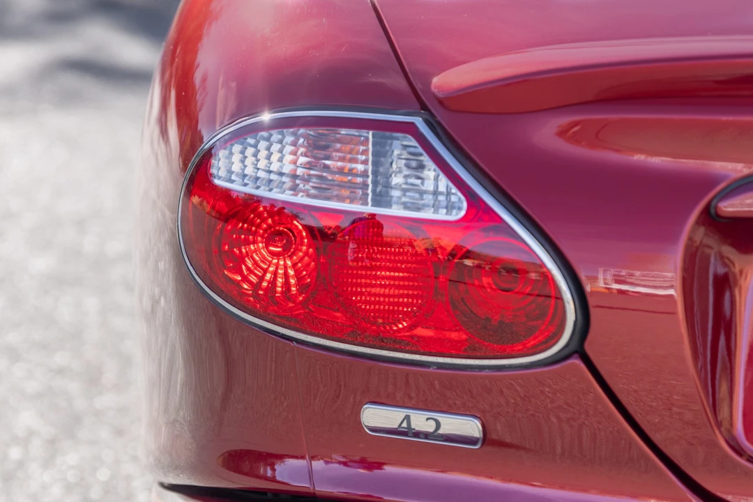2005 Jaguar X100 XKR - Image 12 of 31