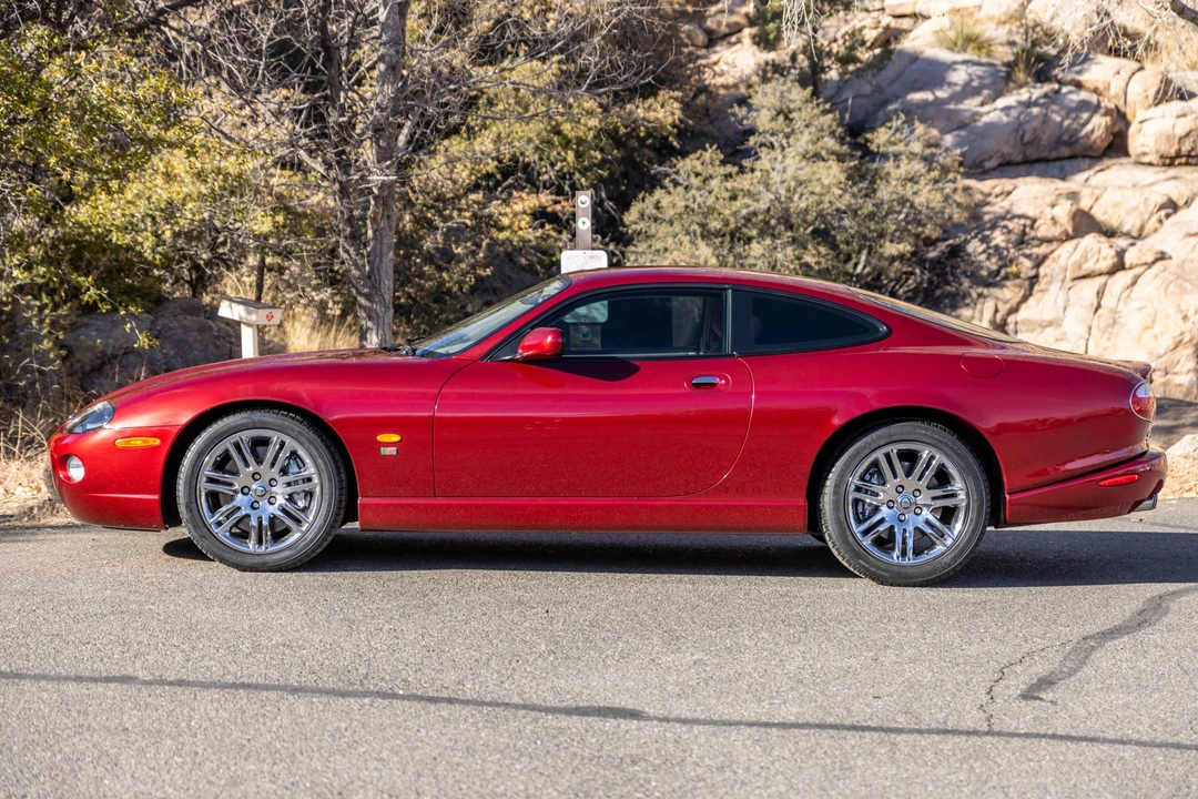2005 Jaguar X100 XKR - Image 9 of 31