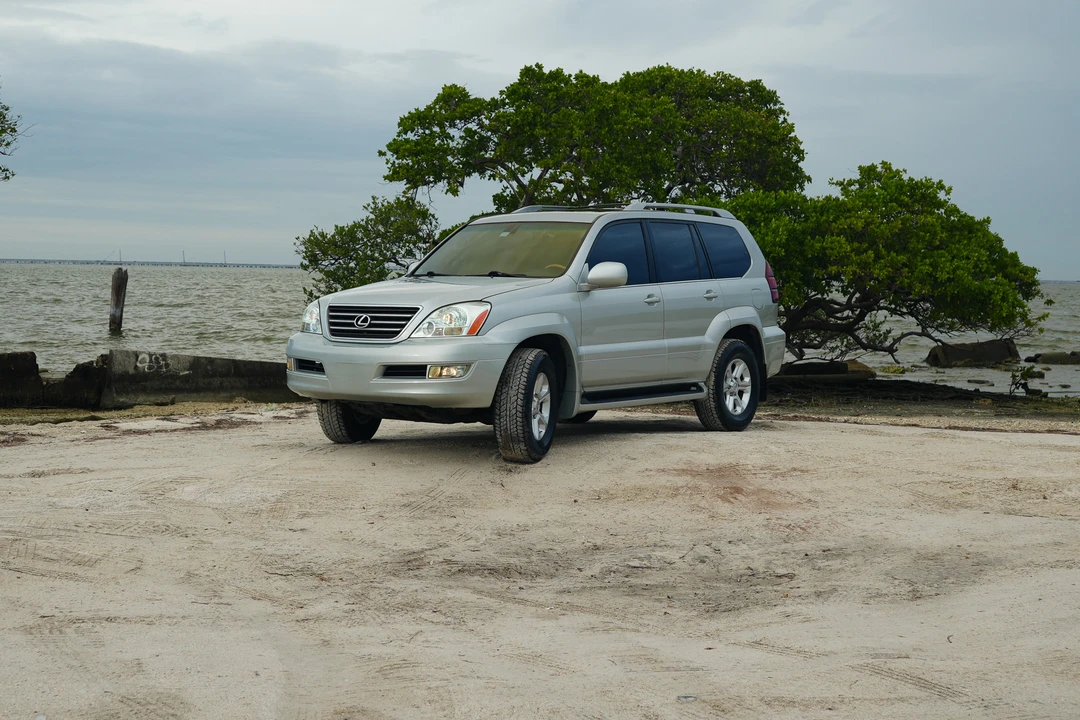 2005 Lexus GX 1st Gen - Image 3 of 31