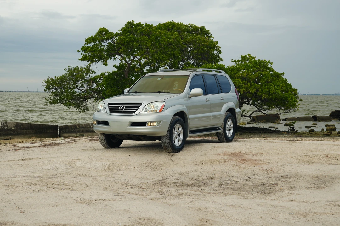 2005 Lexus GX 1st Gen - Image 5 of 31