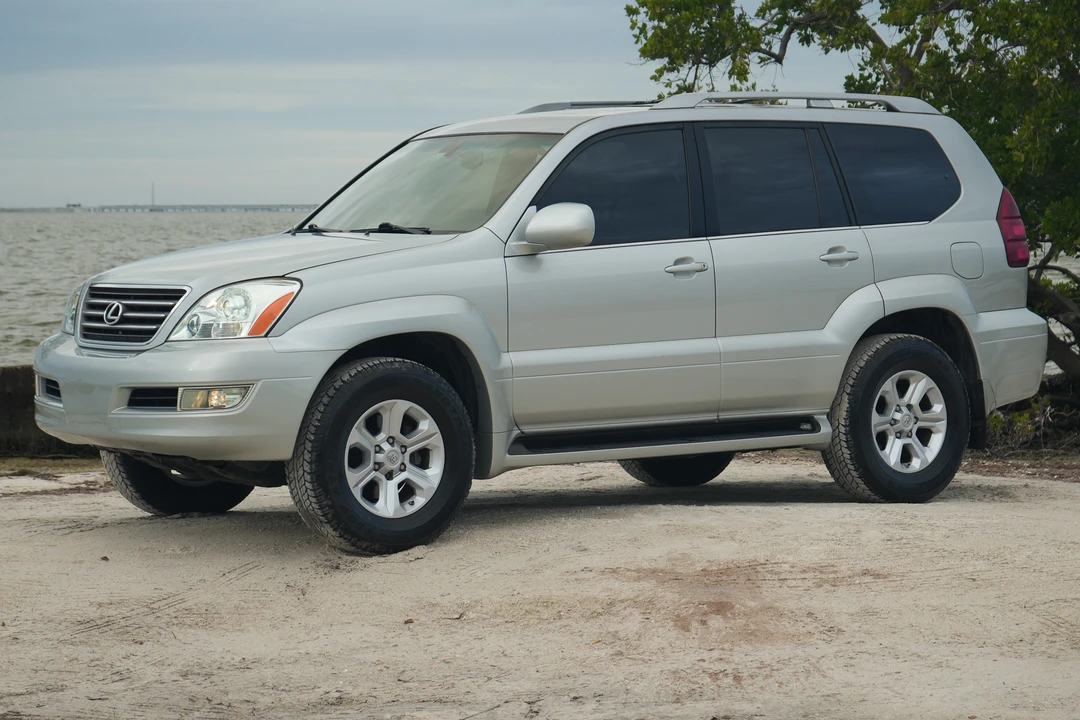 2005 Lexus GX 1st Gen - Image 23 of 31