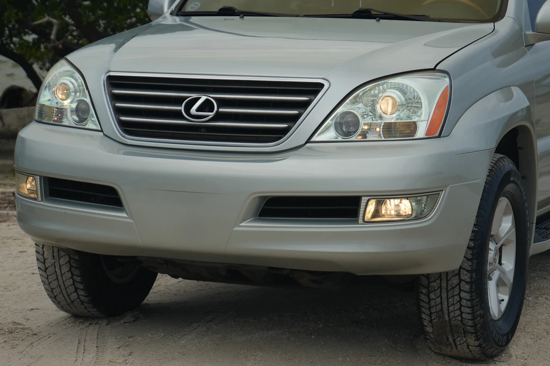 2005 Lexus GX 1st Gen - Image 26 of 31