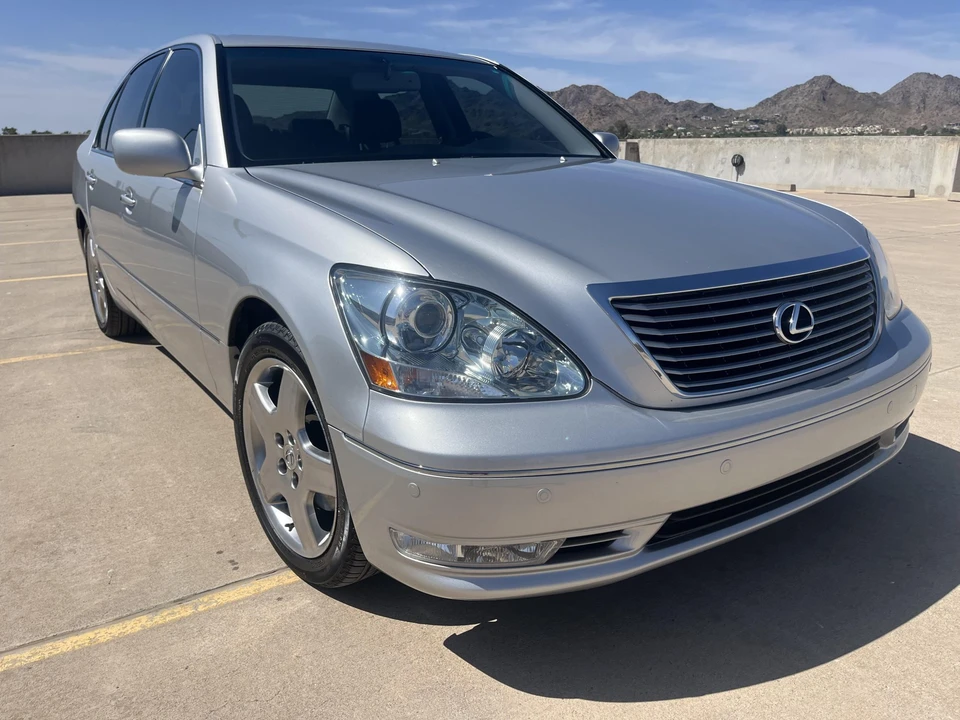 2005 Lexus LS 3rd Gen - Image 27 of 31