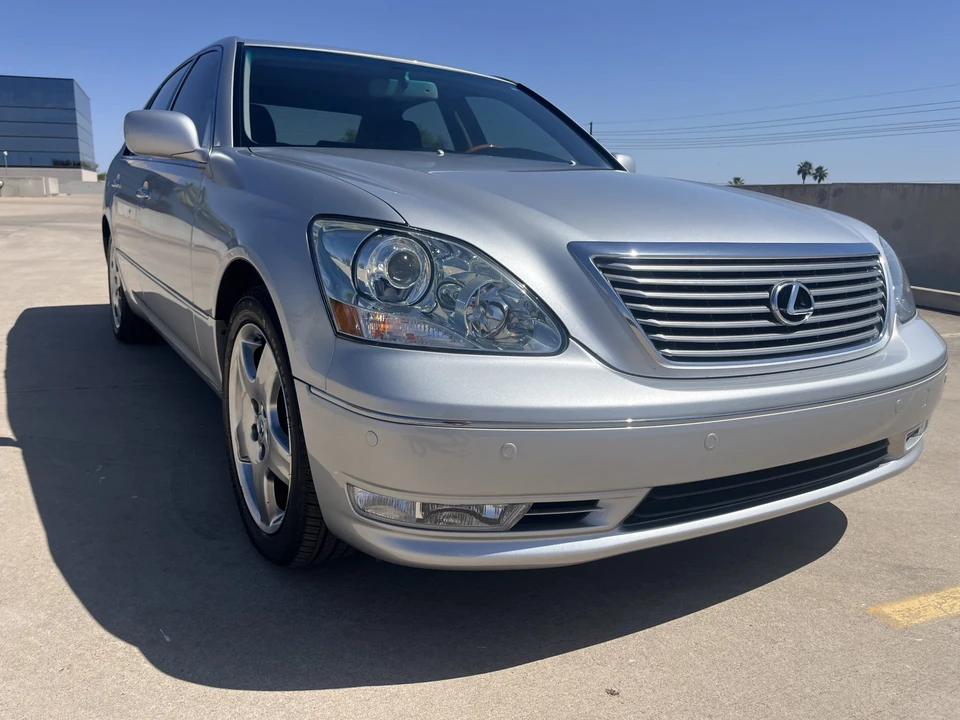 2005 Lexus LS 3rd Gen - Image 26 of 31