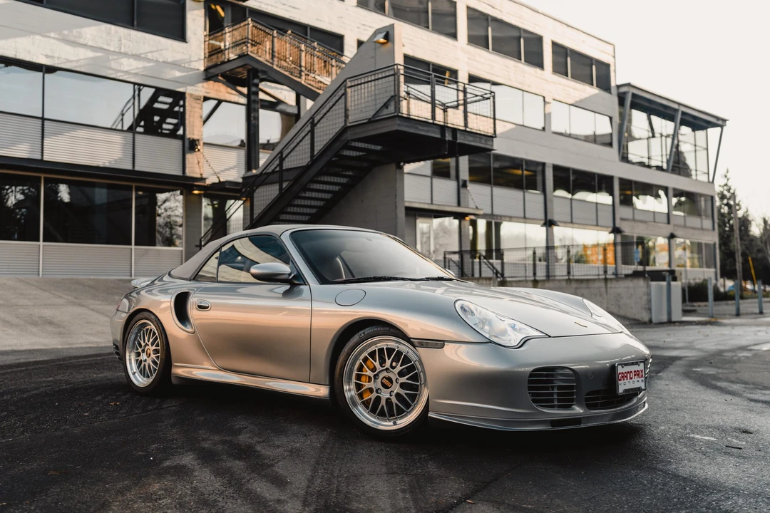 2005 Porsche 996 Turbo - Image 15 of 31