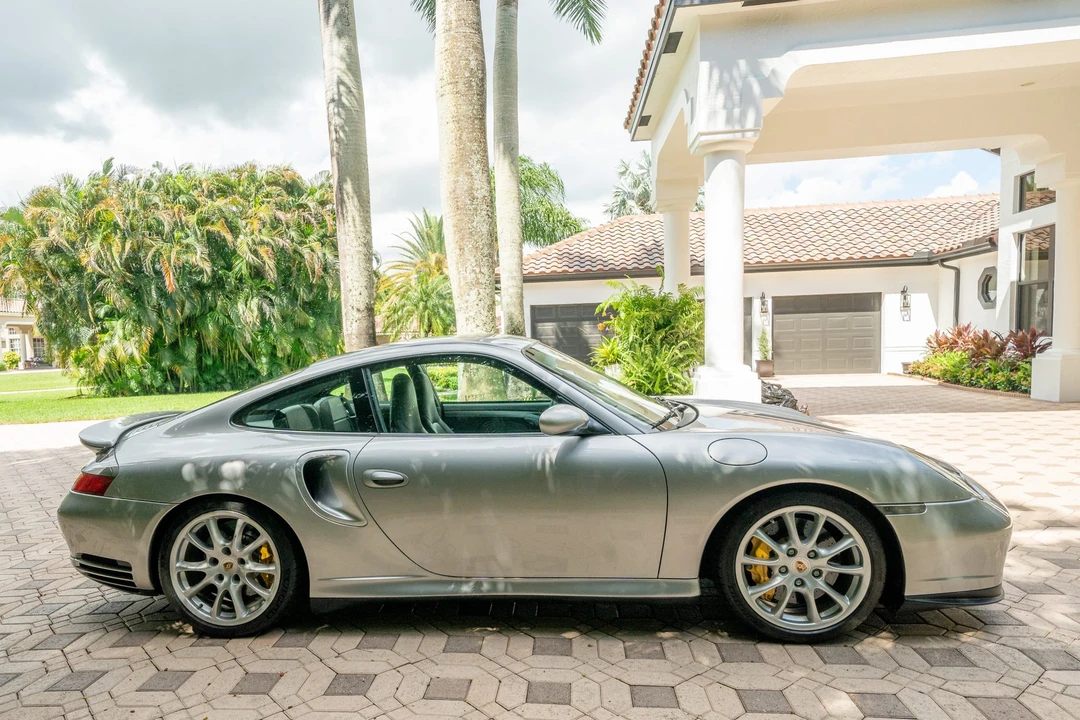 2005 Porsche 996 Turbo - Image 13 of 31