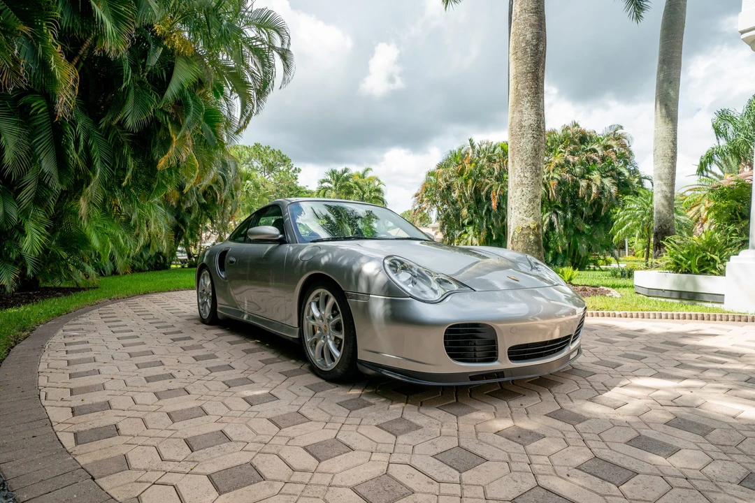 2005 Porsche 996 Turbo - Image 11 of 31