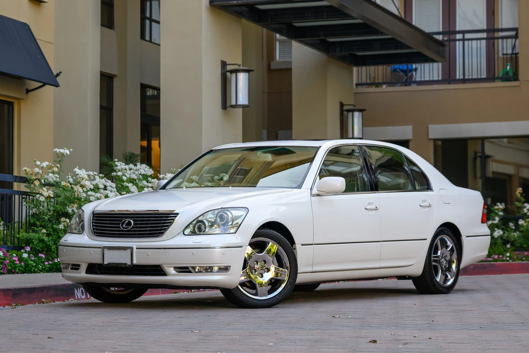 2006 Lexus LS 3rd Gen - Image 2 of 31