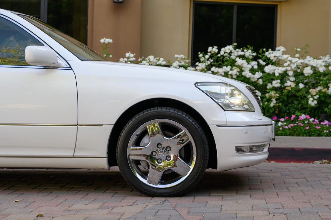 2006 Lexus LS 3rd Gen - Image 24 of 31