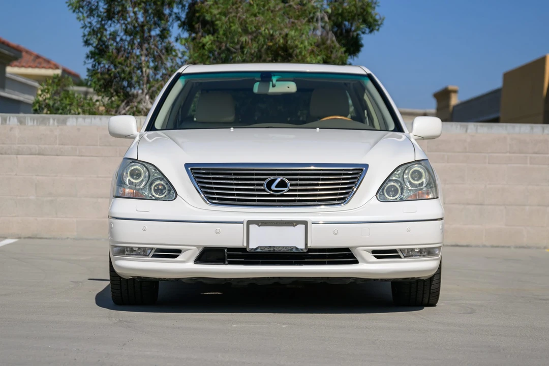 2006 Lexus LS 3rd Gen - Image 17 of 31