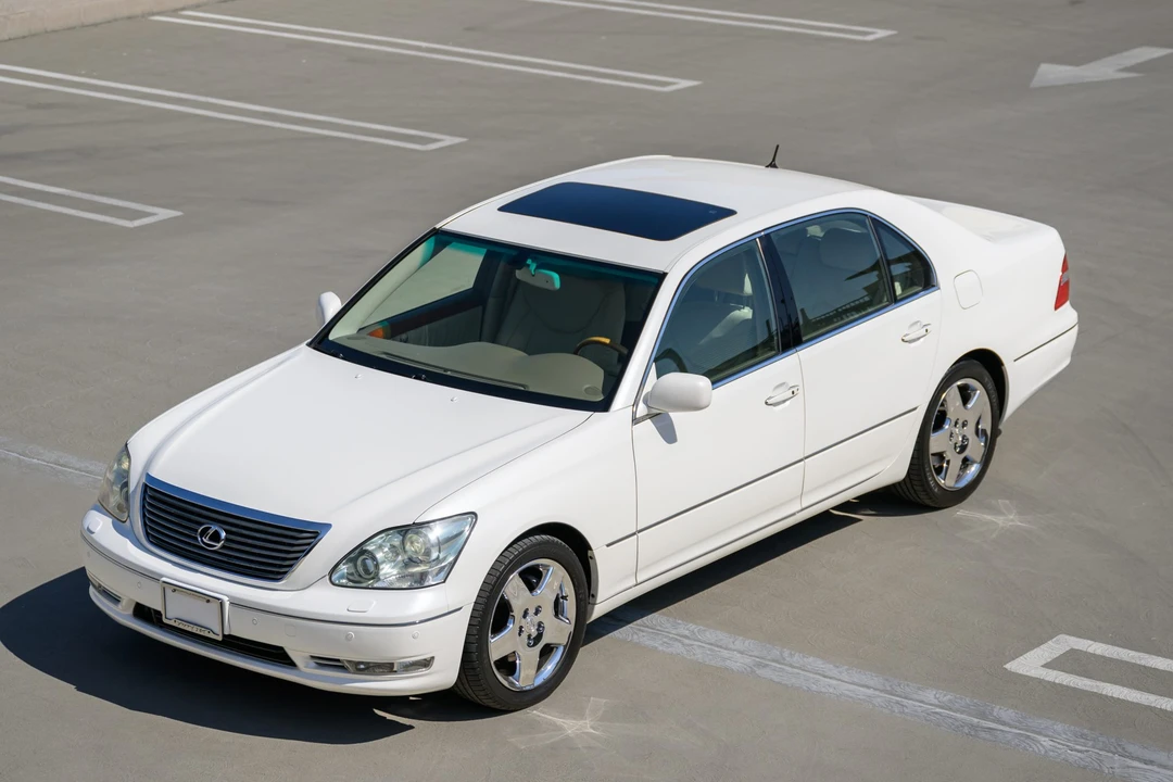 2006 Lexus LS 3rd Gen - Image 16 of 31