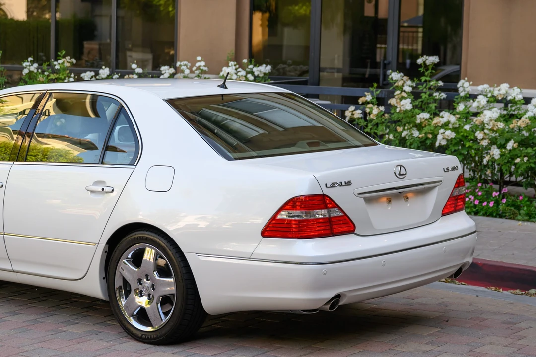2006 Lexus LS 3rd Gen - Image 30 of 31