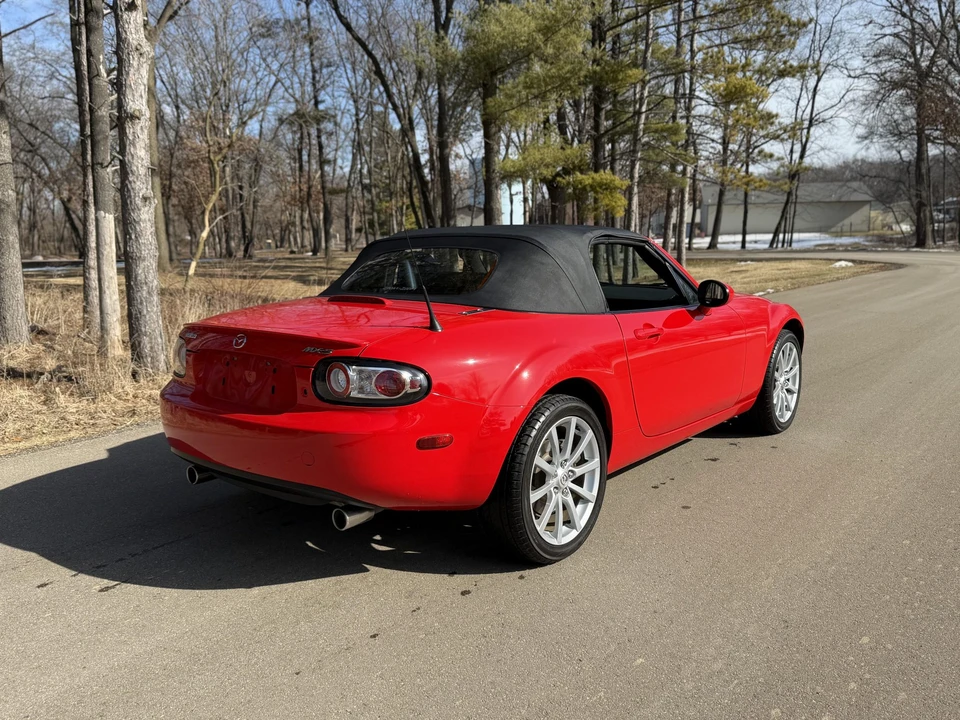 2006 Mazda NC MX-5 Miata - Image 25 of 31