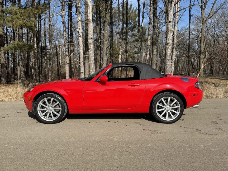 2006 Mazda NC MX-5 Miata - Image 21 of 31