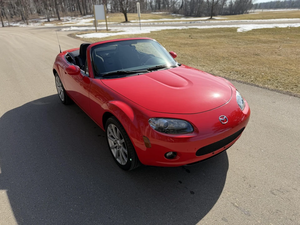 2006 Mazda NC MX-5 Miata - Image 17 of 31