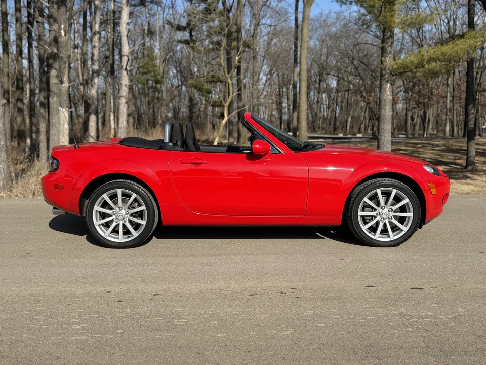 2006 Mazda NC MX-5 Miata - Image 15 of 31