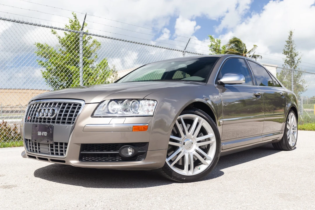 2007 Audi D3 S8 - Image 3 of 31