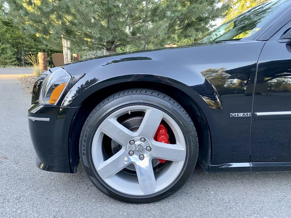 2007 Dodge Magnum SRT8 2nd Gen - Image 15 of 31