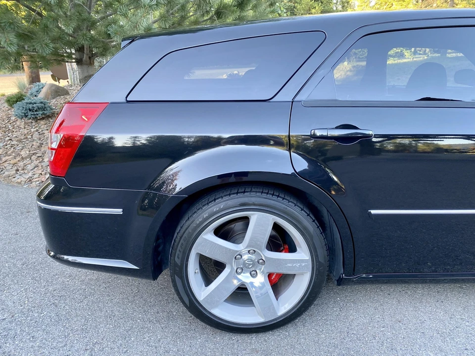 2007 Dodge Magnum SRT8 2nd Gen - Image 27 of 31