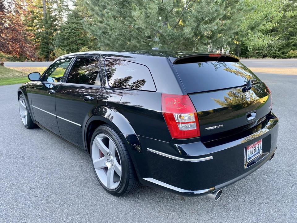2007 Dodge Magnum SRT8 2nd Gen - Image 11 of 31