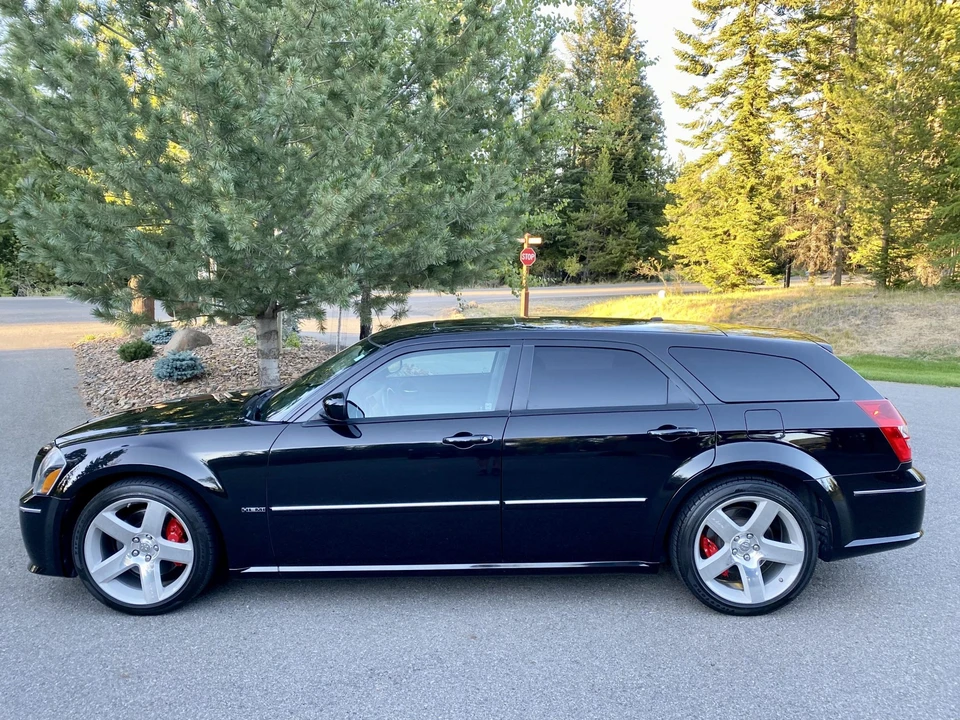 2007 Dodge Magnum SRT8 2nd Gen - Image 12 of 31