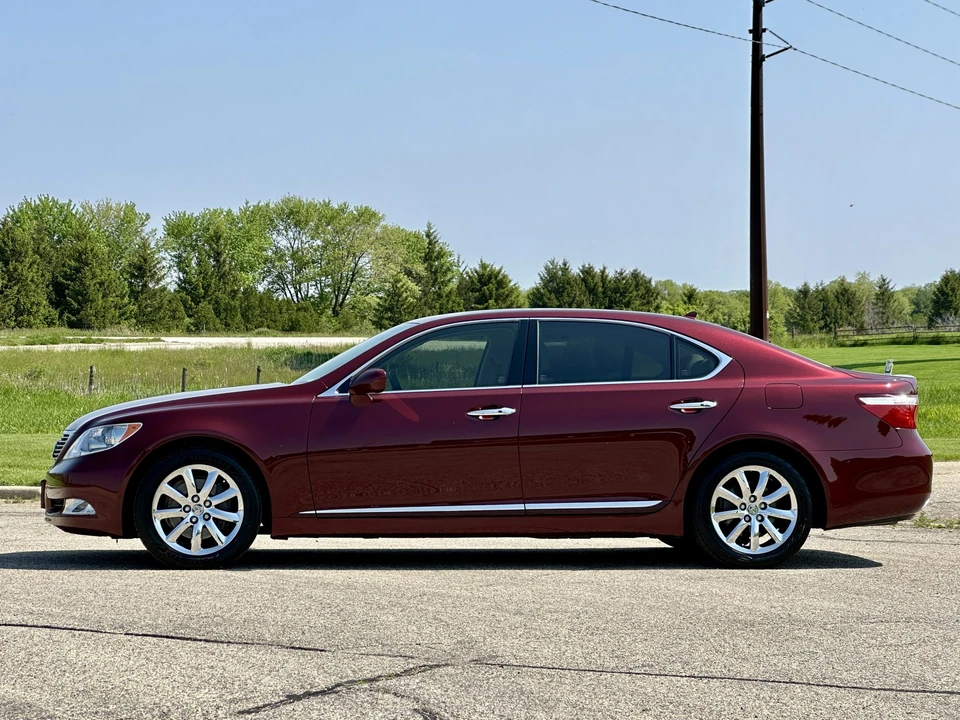 2007 Lexus LS 4th Gen - Image 9 of 31