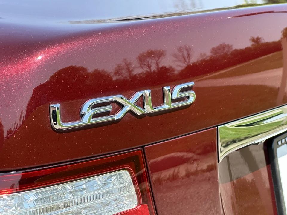 2007 Lexus LS 4th Gen - Image 28 of 31