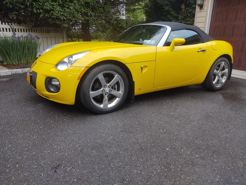 2007 Pontiac Solstice GXP - Image 3 of 31