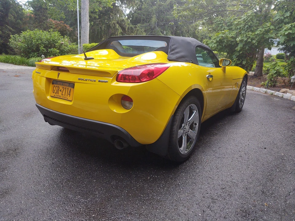 2007 Pontiac Solstice GXP - Image 9 of 31