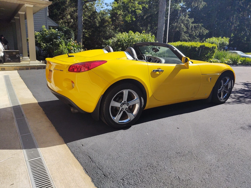 2007 Pontiac Solstice GXP - Image 8 of 31
