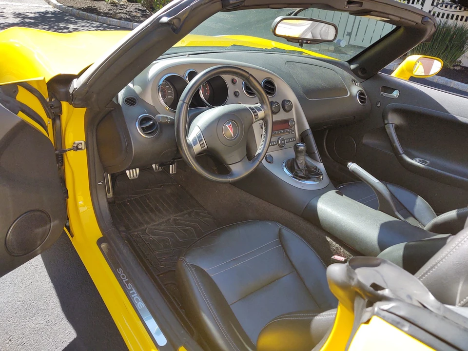 2007 Pontiac Solstice GXP - Image 21 of 31