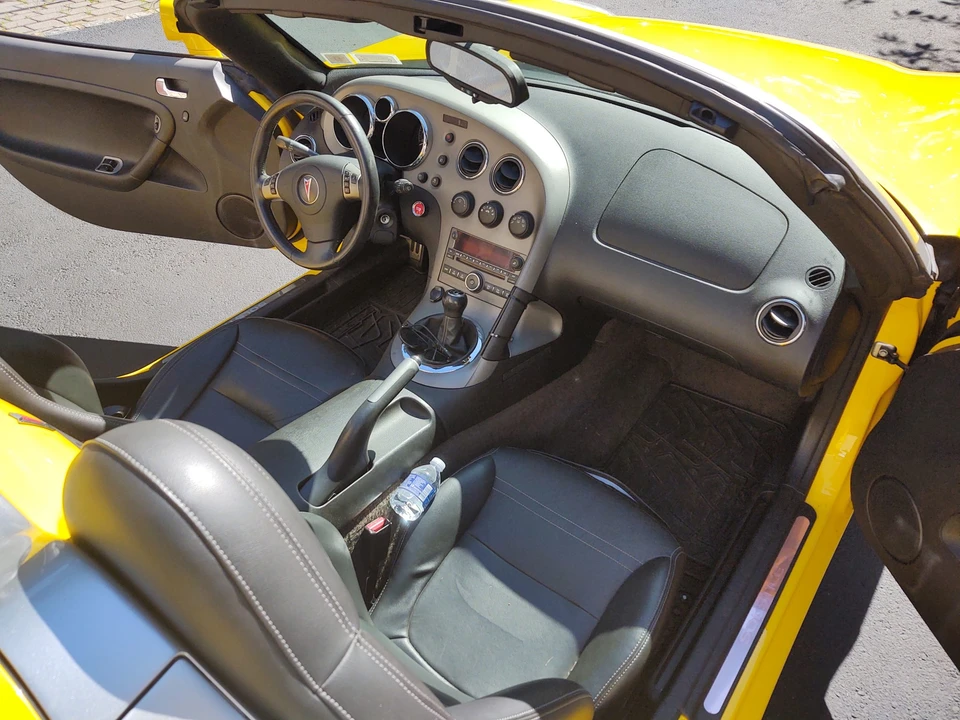 2007 Pontiac Solstice GXP - Image 28 of 31