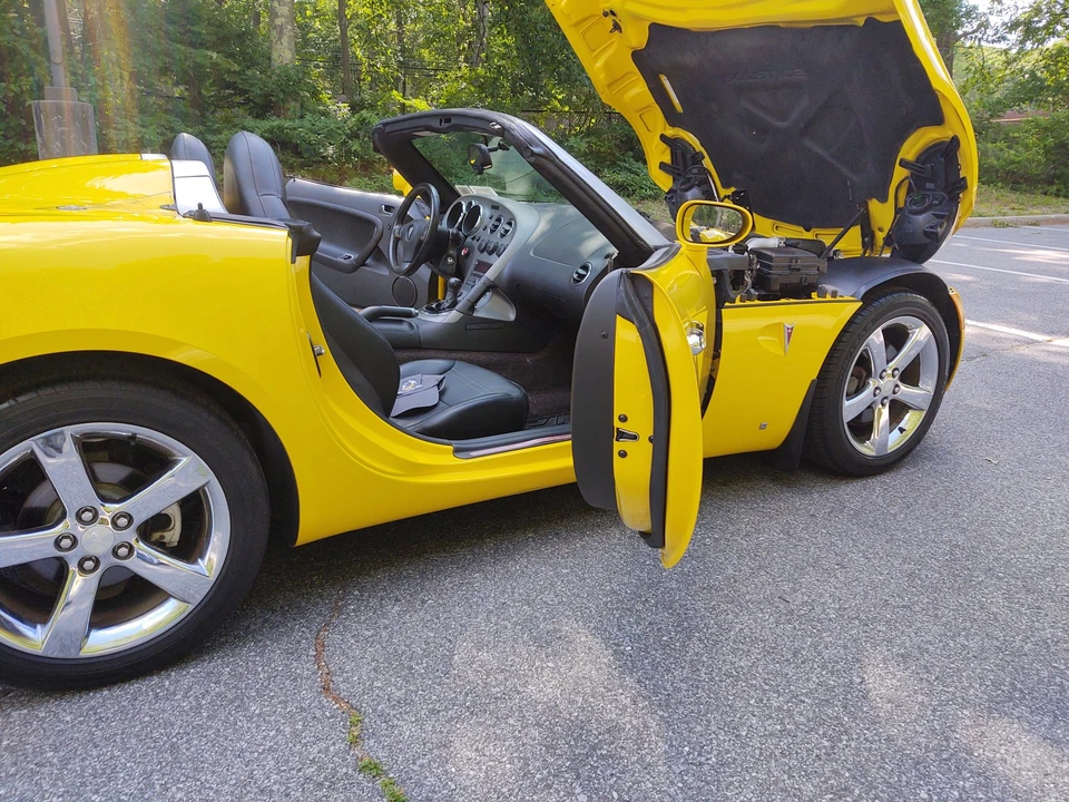 2007 Pontiac Solstice GXP - Image 26 of 31
