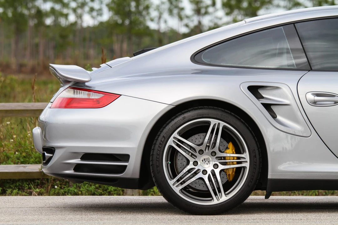 2007 Porsche 997 Turbo - Image 28 of 31